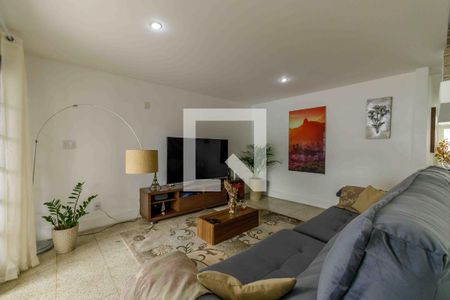 Sala de casa de condomínio à venda com 5 quartos, 600m² em Recreio dos Bandeirantes, Rio de Janeiro