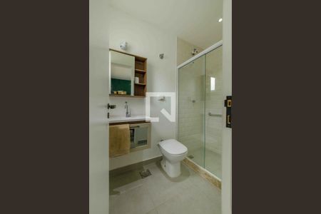 Casa de condomínio à venda com 600m², 5 quartos e 6 vagas Casa de condomínio à venda com 600m², 5 quartos e 6 vagasSuíte 5 Banheiro