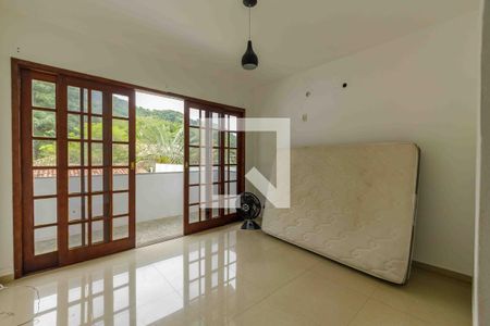 Casa de condomínio à venda com 600m², 5 quartos e 6 vagas Casa de condomínio à venda com 600m², 5 quartos e 6 vagasSuíte 2