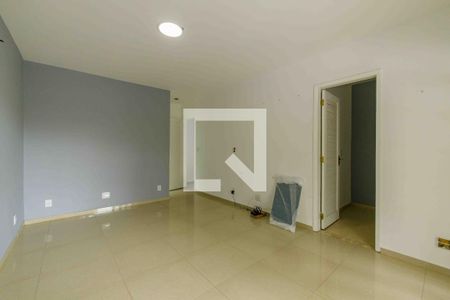 Casa de condomínio à venda com 600m², 5 quartos e 6 vagas Casa de condomínio à venda com 600m², 5 quartos e 6 vagasSuíte 4