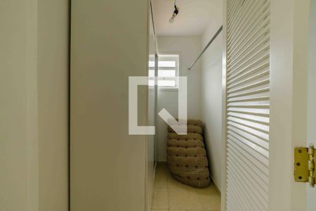 Casa de condomínio à venda com 600m², 5 quartos e 6 vagas Casa de condomínio à venda com 600m², 5 quartos e 6 vagasSuíte 2 Closet