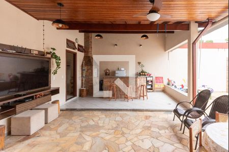 Casa à venda com 352m², 4 quartos e 4 vagasEspaço Gourmet