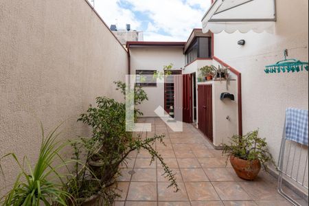 Casa à venda com 352m², 4 quartos e 4 vagasQuintal