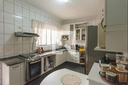 Casa à venda com 352m², 4 quartos e 4 vagasCozinha