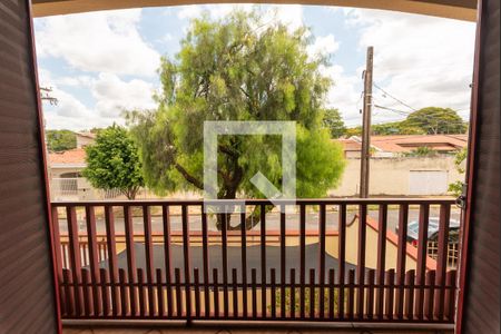 Casa à venda com 352m², 4 quartos e 4 vagasSuíte 1