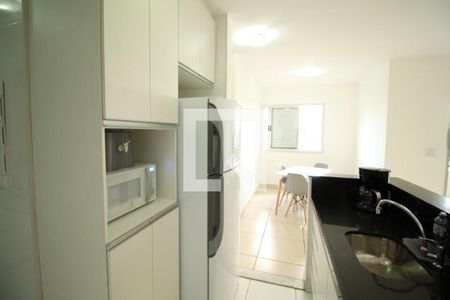 Apartamento à venda com 66m², 2 quartos e 2 vagas Apartamento à venda com 66m², 2 quartos e 2 vagasCozinha americana