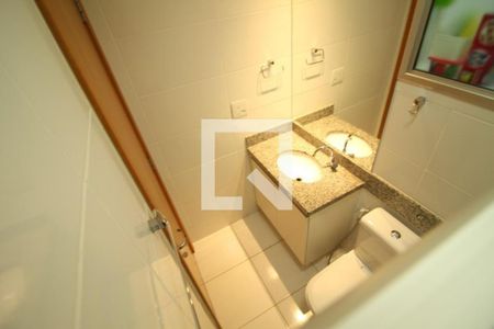 Apartamento à venda com 66m², 2 quartos e 2 vagas Apartamento à venda com 66m², 2 quartos e 2 vagasBanheiro Social