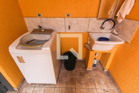 Casa à venda com 108m², 3 quartos e 1 vagaÁrea de Serviço