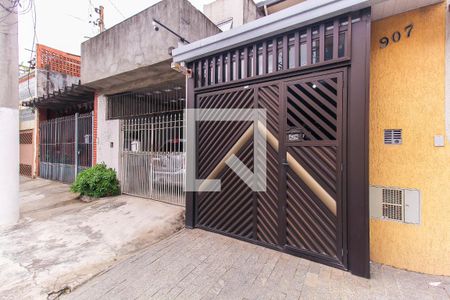 Casa à venda com 108m², 3 quartos e 1 vagaFachada