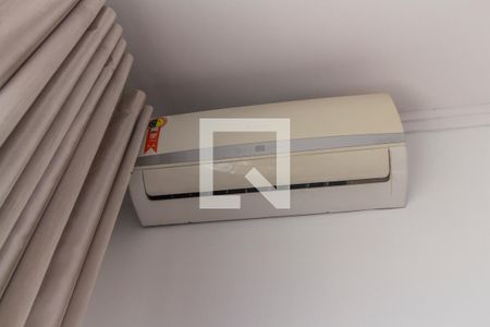 Detalhe Sala de apartamento para alugar com 2 quartos, 58m² em Jardim Tupanci, Barueri