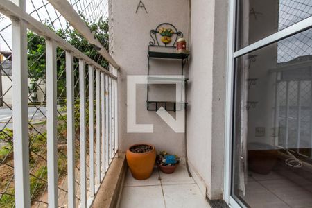 Sacada de apartamento para alugar com 2 quartos, 58m² em Jardim Tupanci, Barueri