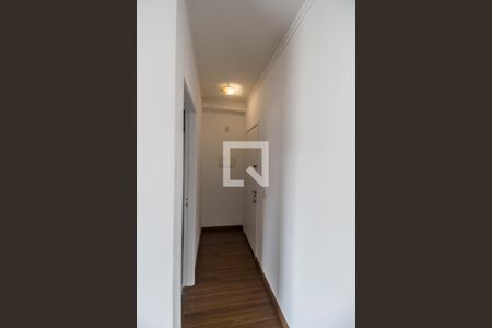 Entrada de apartamento para alugar com 2 quartos, 58m² em Jardim Tupanci, Barueri