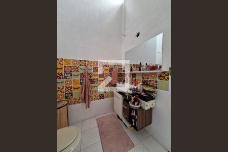 Casa à venda com 200m², 3 quartos e 4 vagasBanheiro Quarto 3