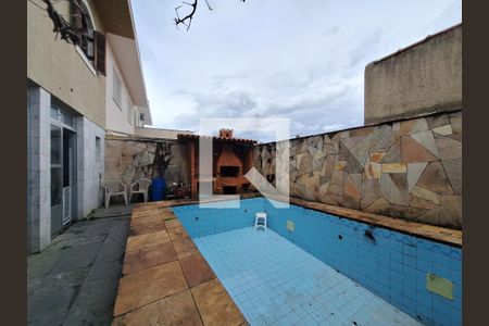 Casa à venda com 200m², 3 quartos e 4 vagasQuintal