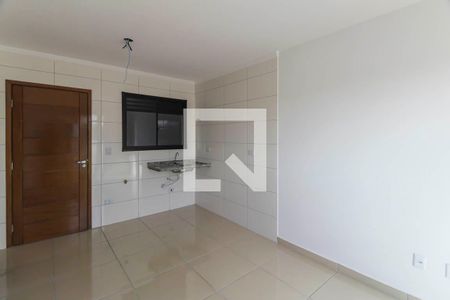 Sala/Cozinha de apartamento para alugar com 1 quarto, 32m² em Vila Miami, São Paulo