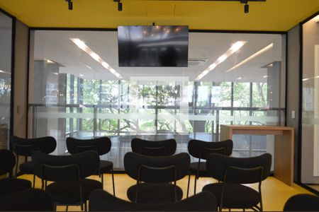 Apartamento à venda com 47m², 2 quartos e 1 vagaSala de reuniões