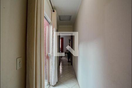 Corredor de casa à venda com 3 quartos, 133m² em Jardim Santo Antônio, Santo André