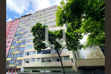 Apartamento à venda com 170m², 4 quartos e sem vagaFachada