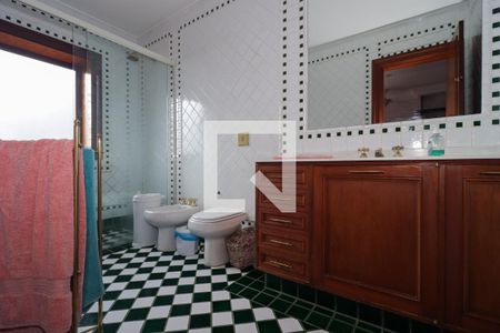 Casa à venda com 1200m², 4 quartos e 5 vagasBanheiro da Suíte 2