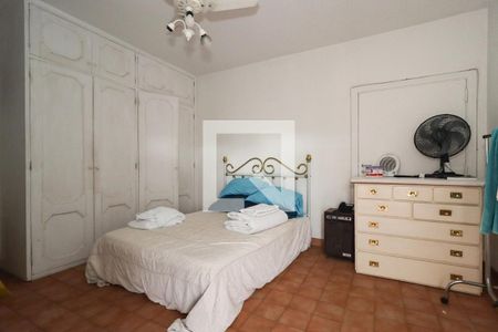 Casa à venda com 1200m², 4 quartos e 5 vagasQuarto de Serviço