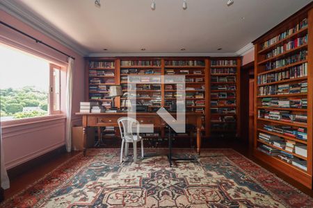 Casa à venda com 1200m², 4 quartos e 5 vagasEscritório