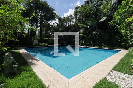 Casa à venda com 1200m², 4 quartos e 5 vagasÁrea externa