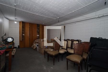 Casa à venda com 1200m², 4 quartos e 5 vagasDeposito