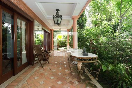 Casa à venda com 1200m², 4 quartos e 5 vagasÁrea externa