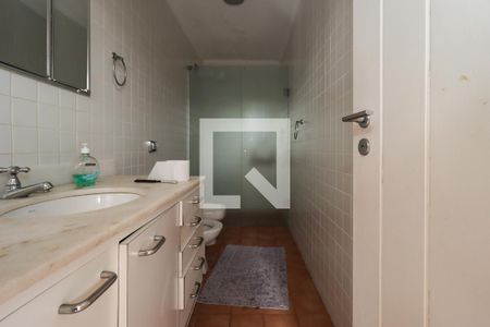 Casa à venda com 1200m², 4 quartos e 5 vagasBanheiro de serviço