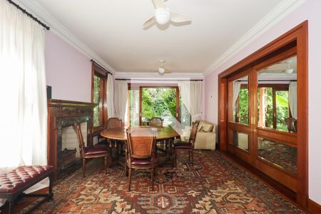 Casa à venda com 1200m², 4 quartos e 5 vagasSala Intima