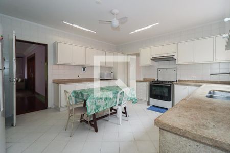 Casa à venda com 1200m², 4 quartos e 5 vagasCozinha