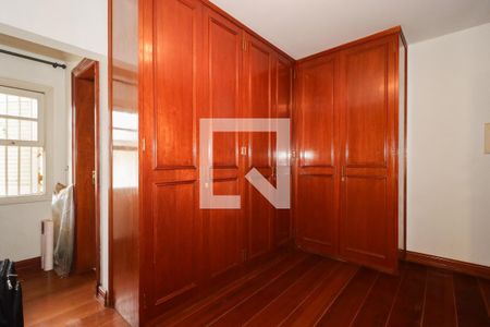 Casa à venda com 1200m², 4 quartos e 5 vagasSuíte 1
