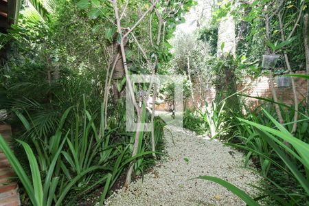 Casa à venda com 1200m², 4 quartos e 5 vagasÁrea externa