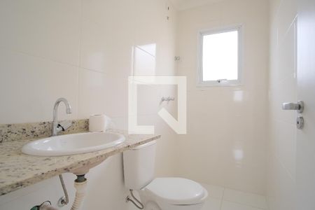 Casa de condomínio à venda com 107m², 3 quartos e 2 vagasBanheiro da Suíte 2