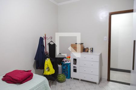 Casa à venda com 230m², 4 quartos e 2 vagas Casa à venda com 230m², 4 quartos e 2 vagasQuarto 4