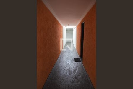 Casa à venda com 230m², 4 quartos e 2 vagas Casa à venda com 230m², 4 quartos e 2 vagasCorredor