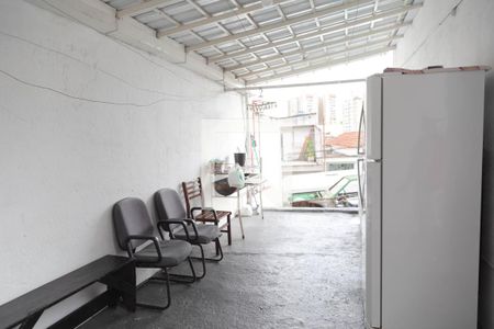 Casa à venda com 230m², 4 quartos e 2 vagas Casa à venda com 230m², 4 quartos e 2 vagasÁrea comum