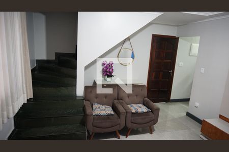 Sala de casa à venda com 3 quartos, 230m² em Jardim do Papai, Guarulhos