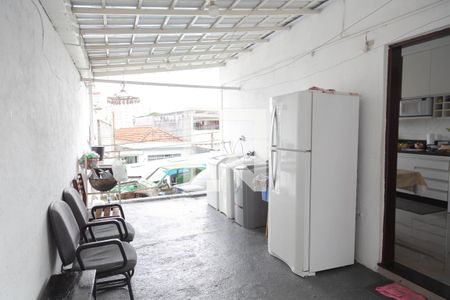 Casa à venda com 230m², 4 quartos e 2 vagas Casa à venda com 230m², 4 quartos e 2 vagasÁrea comum