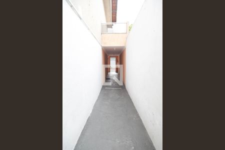 Casa à venda com 230m², 4 quartos e 2 vagas Casa à venda com 230m², 4 quartos e 2 vagasCorredor