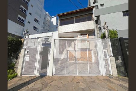 Casa à venda com 294m², 3 quartos e 4 vagas
