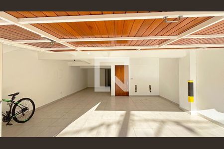 Casa à venda com 294m², 3 quartos e 4 vagas