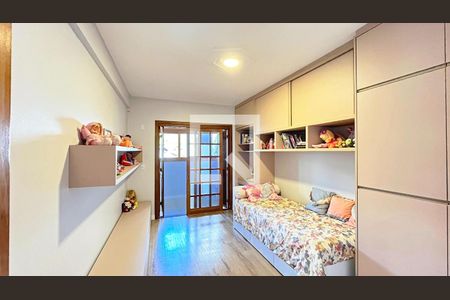 Casa à venda com 294m², 3 quartos e 4 vagas