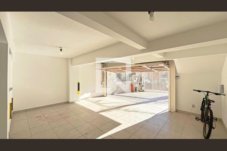 Casa à venda com 294m², 3 quartos e 4 vagas