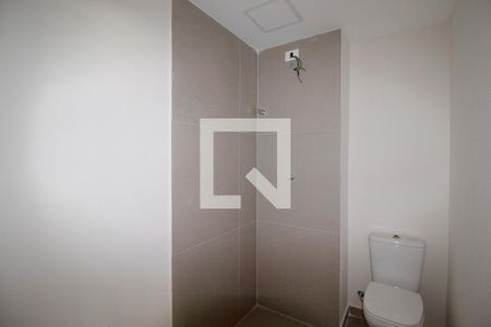 Banheiro de apartamento à venda com 1 quarto, 32m² em Vila Madalena, São Paulo
