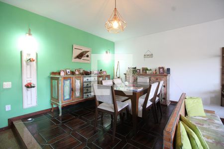 Sala de casa à venda com 4 quartos, 224m² em Taquara, Rio de Janeiro