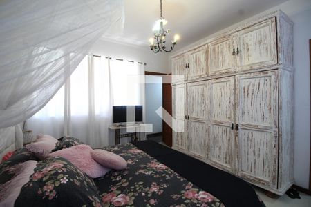 Casa à venda com 224m², 4 quartos e 3 vagasQuarto 3 - Suíte