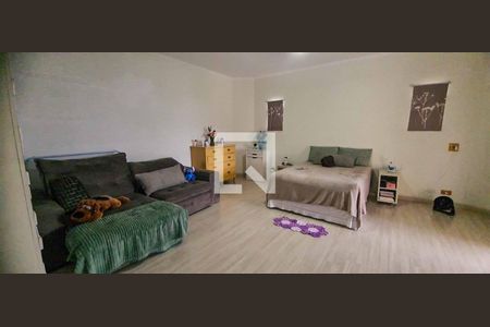 Casa à venda com 330m², 4 quartos e 6 vagasSuíte 