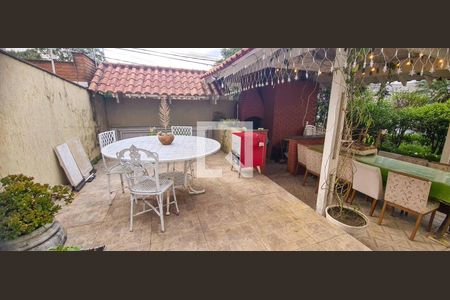 Casa à venda com 330m², 4 quartos e 6 vagasEspaço Gourmet