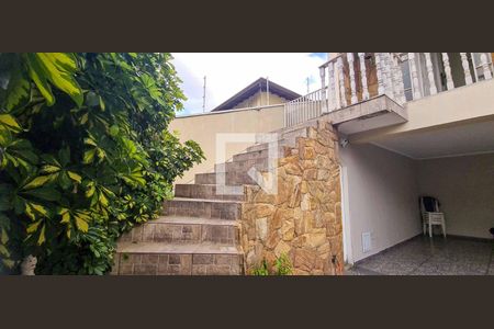 Casa à venda com 330m², 4 quartos e 6 vagasAcesso a Entrada Principal da Casa